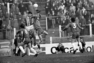 Images Dated 8th February 1975: Football: Chelsea F. C. vs. Birmingham F. C. February 1975 75-00764-059