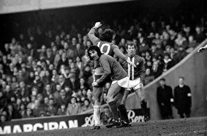 Images Dated 8th February 1975: Football: Chelsea F. C. vs. Birmingham F. C. February 1975 75-00764-041