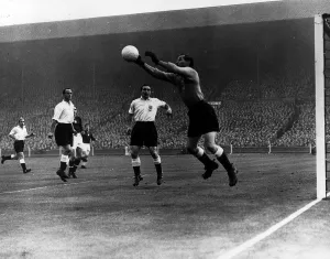 Football England v Hungary November 1953 Merrick Saves L-R Billy Wright Football England v Hungary November 1953 Merrick Saves L-R Billy Wright