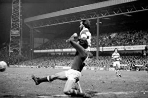 Images Dated 18th March 1975: Football: Queens Park Rangers (1) vs. Chelsea F. C. (0). March 1975 75-01518-014
