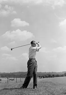 Football Ron Burgess Swansea Town footballer seen here on the golf course Football Ron Burgess Swansea Town footballer seen here on the golf course