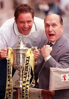Images Dated 18th August 1999: Footballer Ally McCoist and Robert Duvall with the Scottish Cup