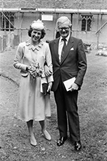 Images Dated 7th May 1982: Foreign Office Minister Douglas Hurd took time off from the Falklands crisis to marry his
