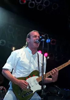 Images Dated 23rd September 1991: FRANCIS ROSSI OF STATUS QUO IN CONCERT 23 / 09 / 1991
