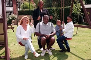 Images Dated 17th July 1998: Frank Bruno former Heavyweight Boxer July 1998 at his home in Essex with wife