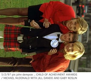 Images Dated 5th February 1997: Gaby Roslin TV Presenter with Michael McDonald and Jill Dando at Child of Achievement