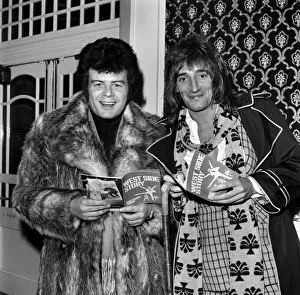 Garry Glitter and Rod Steward at Shaftsbury Theatre. January 1975 75-00036-001 Garry Glitter and Rod Steward at Shaftsbury Theatre. January 1975 75-00036-001