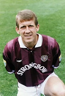 00229 Gallery: Gary Mackay footballer Heart of Midlothian FC Hearts FC football strip kneeling