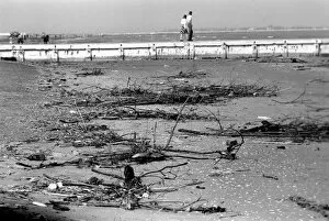 Images Dated 27th April 1975: General scenes in Venice. The pollution of the beaches. This is typical of the beaches