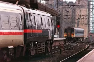 Images Dated 20th November 1997: A general view of an Inter-City 225 at Newcastle Central Station on 20th November 1997