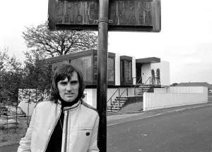 George Best's says farewell to his luxury home in Blossom Lane, Bramhall, Cheshire George Best's says farewell to his luxury home in Blossom Lane, Bramhall, Cheshire