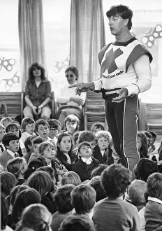 A giant of a man with a serious message for schoolchildren A giant of a man with a serious message for schoolchildren