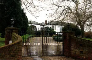 Gillian Taylforth TV Eastenders star and Geoff Knights home in Nazeing Essex dbase Gillian Taylforth TV Eastenders star and Geoff Knights home in Nazeing Essex dbase