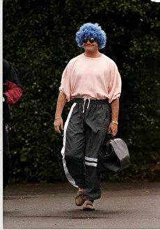 Mirror/0300to0399 00302/glasgow rangers footballer paul gascoigne wearing Mirror/0300to0399 00302/glasgow rangers footballer paul gascoigne wearing