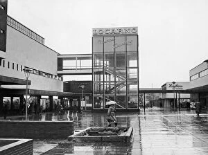 Images Dated 13th February 2013: The glass tower entrance to th Lacarno Ballroom in Coventry. 29th December 1960