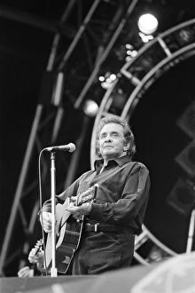 Images Dated 26th June 1994: Glastonbury Festival 1994. Pictures shows Johnny Cash performing on The Pyramid