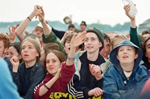 Images Dated 30th June 1997: Glastonbury festival. 30th June 1997