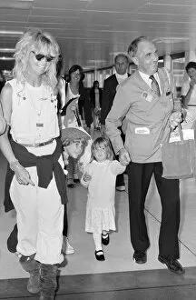 Images Dated 1st September 1982: Goldie Hawn, American actress with son Oliver and daughter Kate