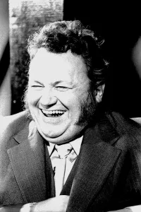 Images Dated 17th February 1971: Former Goon, Harry Secombe, before he was due to appear as top of the bill in a cabaret