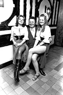 Images Dated 17th February 1971: Former Goon, Harry Secombe, before he was due to appear as top of the bill in a cabaret