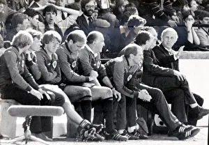 GORDON STRACHAN (THIRD LEFT) ON THE BENCH 1982. Jimmy steele Jock Stein Jim mcLean GORDON STRACHAN (THIRD LEFT) ON THE BENCH 1982. Jimmy steele Jock Stein Jim mcLean