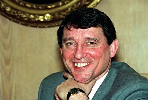 Images Dated 22nd February 1992: GRAHAM TAYLOR AT PRESS CONFERENCE 22 / 02 / 1992