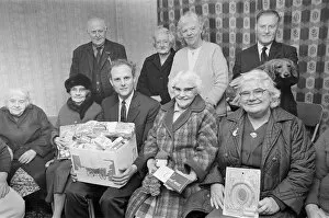 Images Dated 1st December 1972: Grangetown pensioners have donated a number of presents