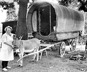 Images Dated 1st August 1970: A gypsy caravan in August 1970