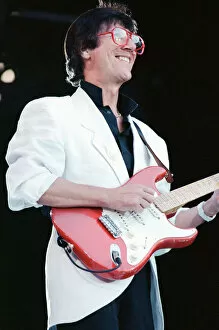 Hank Marvin - From A Distance - The Event. Wembley Stadium June 17 1989