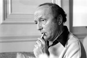 Images Dated 12th April 1977: Harold Robbins at the Savoy Hotel London today. His book 'The Lonely Lady'