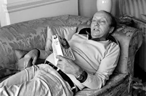 Images Dated 12th April 1977: Harold Robbins at the Savoy Hotel London today. His book 'The Lonely Lady'
