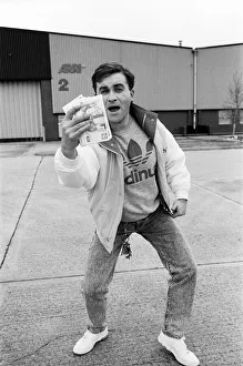 Harry Enfield Shows of his money. 17th April 1988 Harry Enfield Shows of his money. 17th April 1988