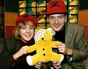 Hazel Irvine sports television presenter with John Leslie Hazel Irvine sports television presenter with John Leslie