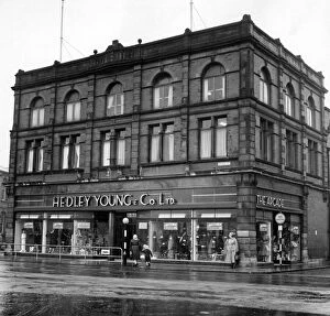 Bridge Street Gallery: Hedley, Young & Co, Blyths oldest and biggest family store
