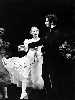 Heinz Clauss in the title role and Joyce Cuoco as Olga in the Stuttgart BalletOs Heinz Clauss in the title role and Joyce Cuoco as Olga in the Stuttgart BalletOs