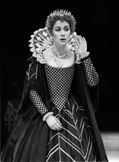 Images Dated 31st March 1981: Helen Mirren in Duchess of Malfi theatre play, March 1981