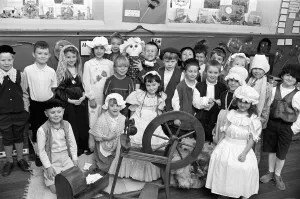 Images Dated 28th November 1991: Helme CE School steps back to Tudor times. 28th November 1991