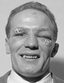 Henry Cooper seen here at the Variety Club luncheon just days after his title fight Henry Cooper seen here at the Variety Club luncheon just days after his title fight