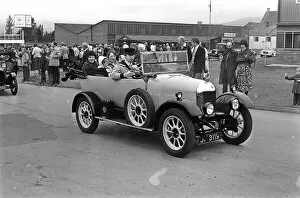 Images Dated 25th July 1981: Historic Motor Cavalcade From Belfast To Portrush July 81 A 1925 Morris Cowley
