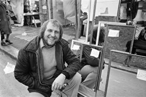 Images Dated 22nd March 1975: Hosier Street Market, Reading, Saturday 22nd March 1975
