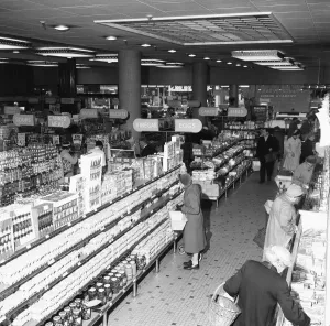 House wives seen here at the Bexleyheath Co-Op supermarket doing the weekly House wives seen here at the Bexleyheath Co-Op supermarket doing the weekly