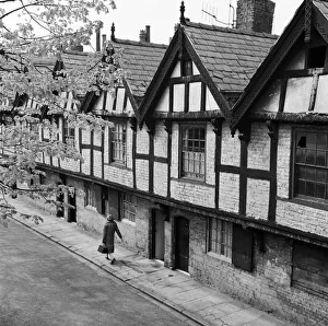 00876 Gallery: Nine Houses in Park Street, Chester, Cheshire. 21st April 1961