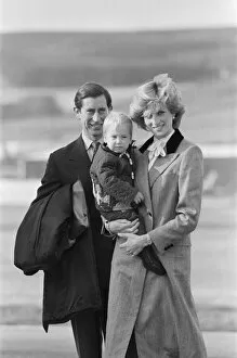 01239 Gallery: HRH Princess Diana, The Princess of Wales, holds her son Prince William