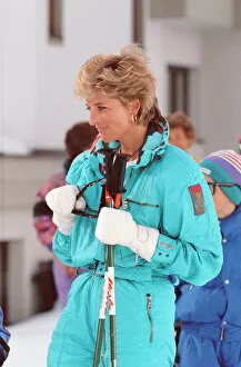Images Dated 1st April 1993: HRH The Princess of Wales, Princess Diana, enjoys a ski holiday in Lech, Austria
