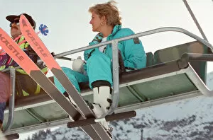 Images Dated 1st April 1993: HRH The Princess of Wales, Princess Diana, enjoys a ski holiday in Lech, Austria