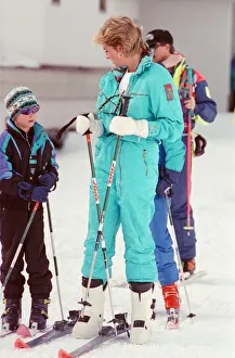 Images Dated 1st April 1993: HRH The Princess of Wales, Princess Diana, enjoys a ski holiday in Lech, Austria
