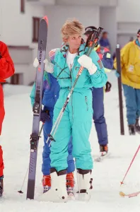 Images Dated 1st April 1993: HRH The Princess of Wales, Princess Diana, enjoys a ski holiday in Lech, Austria