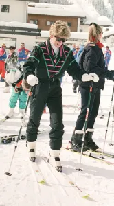 Images Dated 30th March 1992: HRH The Princess of Wales, Princess Diana, on her skiing holiday at The Austrian Ski