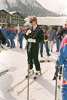 Images Dated 30th March 1992: HRH The Princess of Wales, Princess Diana, on her skiing holiday at The Austrian Ski