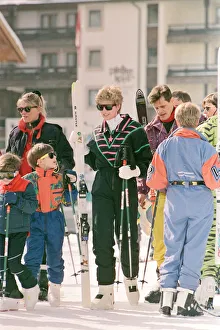 Images Dated 30th March 1992: HRH The Princess of Wales, Princess Diana, on her skiing holiday at The Austrian Ski